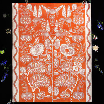 Thumb_bees_rug_orange